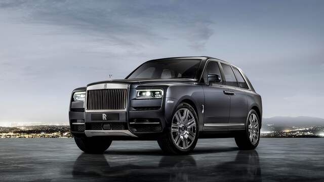 rolls-royce-presenteert-eerste-suv-ooit.jpg